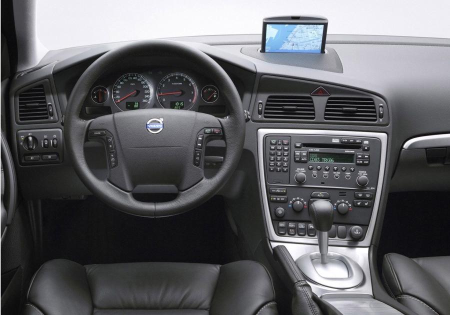  Volvo V70 R 2005 года  (фото 4 из 6)